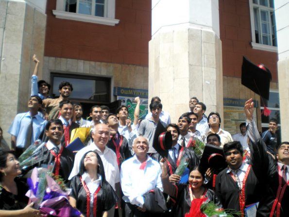Graduates with Ambassador of Pakistan 2008